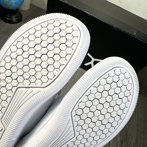 Flux Adapt Trainer Barefoot Triple White Knit White Sole ATWW-0010 Men 9 Wome 10 main image 6